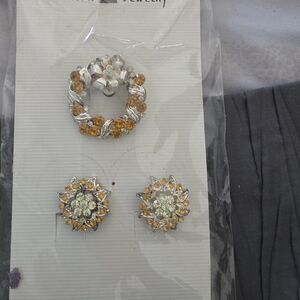 Elegant Silver and Gold Floral Jewelry Set